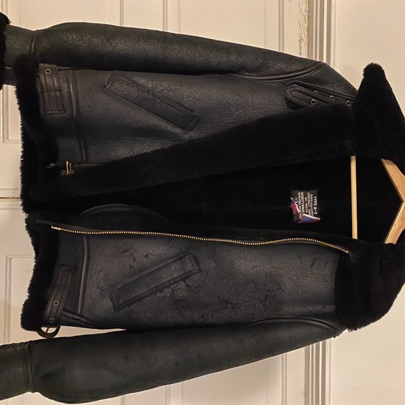 Schott Classic B-3 Sheepskin Leather Bomber Jacket - Picture 5 of 9